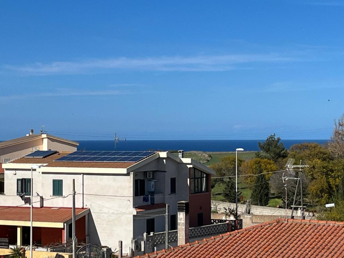 Charlotte Apartment - For Family And Groups Porto Torres Εξωτερικό φωτογραφία