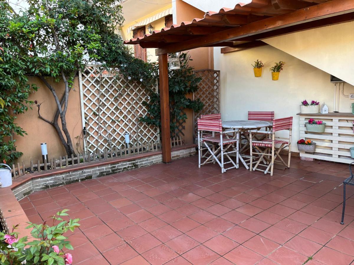 Charlotte Apartment - For Family And Groups Porto Torres Εξωτερικό φωτογραφία