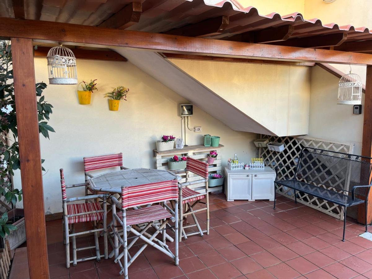 Charlotte Apartment - For Family And Groups Porto Torres Εξωτερικό φωτογραφία