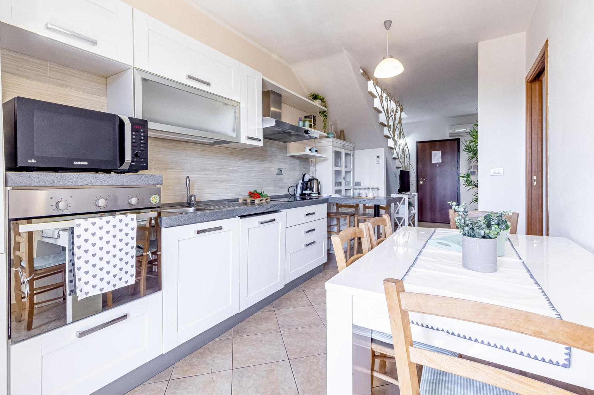 Charlotte Apartment - For Family And Groups Porto Torres Εξωτερικό φωτογραφία