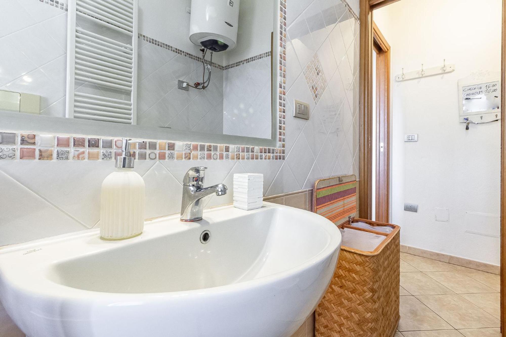 Charlotte Apartment - For Family And Groups Porto Torres Εξωτερικό φωτογραφία